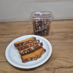 Home cake rusk